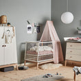 Bild in Galerie-Betrachter laden, Luna™ Babybett 120x60cm, white/oak