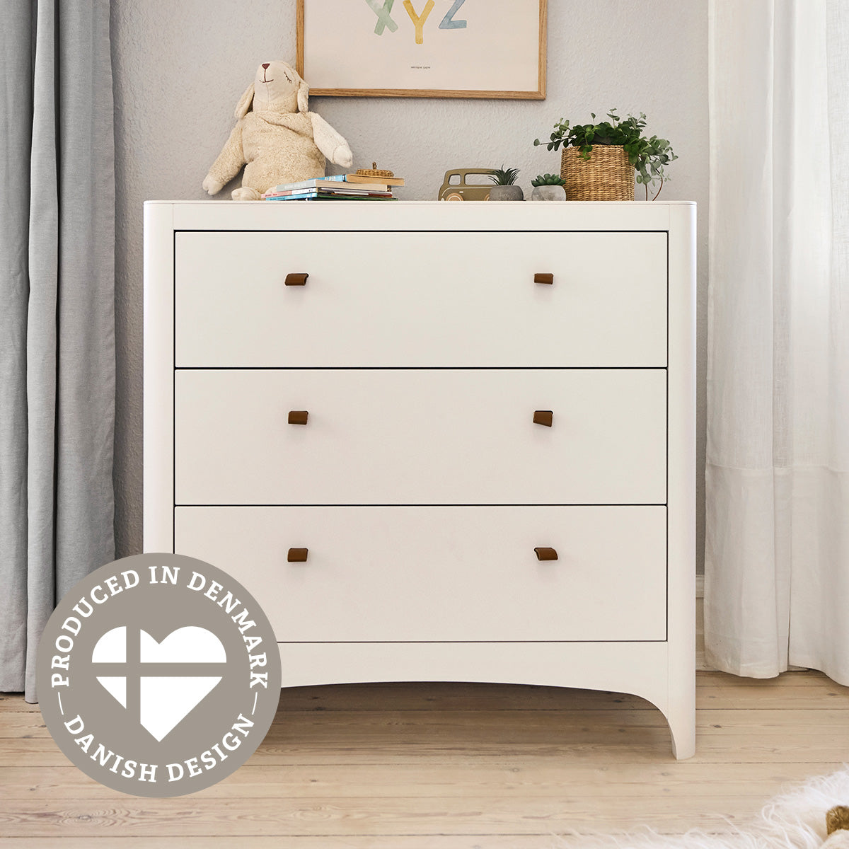 Classic™ Kommode White front danish design